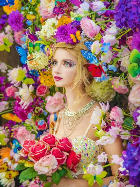 Photograph Haseo Hasegawa Colorful on One Eyeland